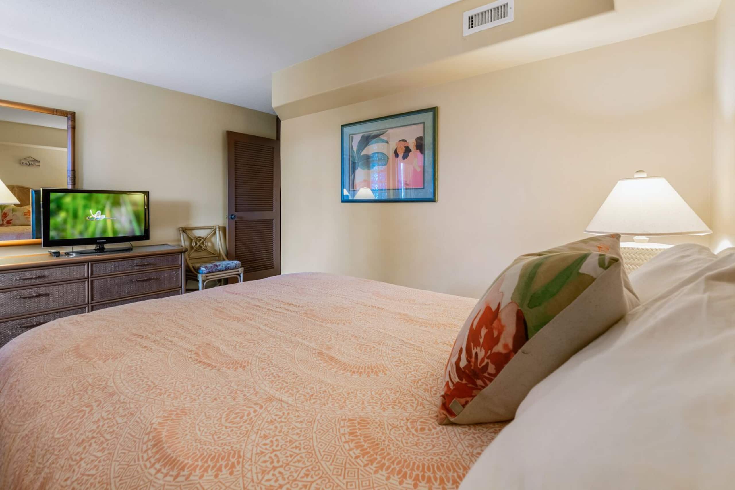 Beach Front 2 bedroom with Garden Views - Image 8