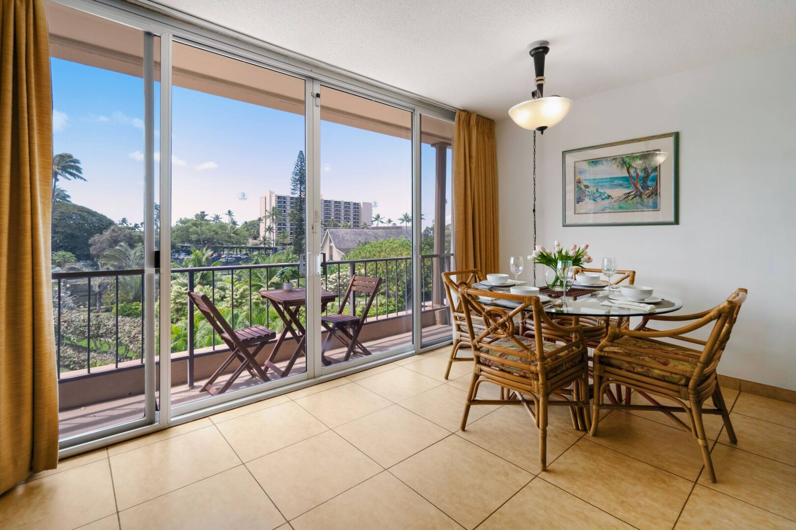 Beach Front 2 bedroom with Garden Views - Image 36