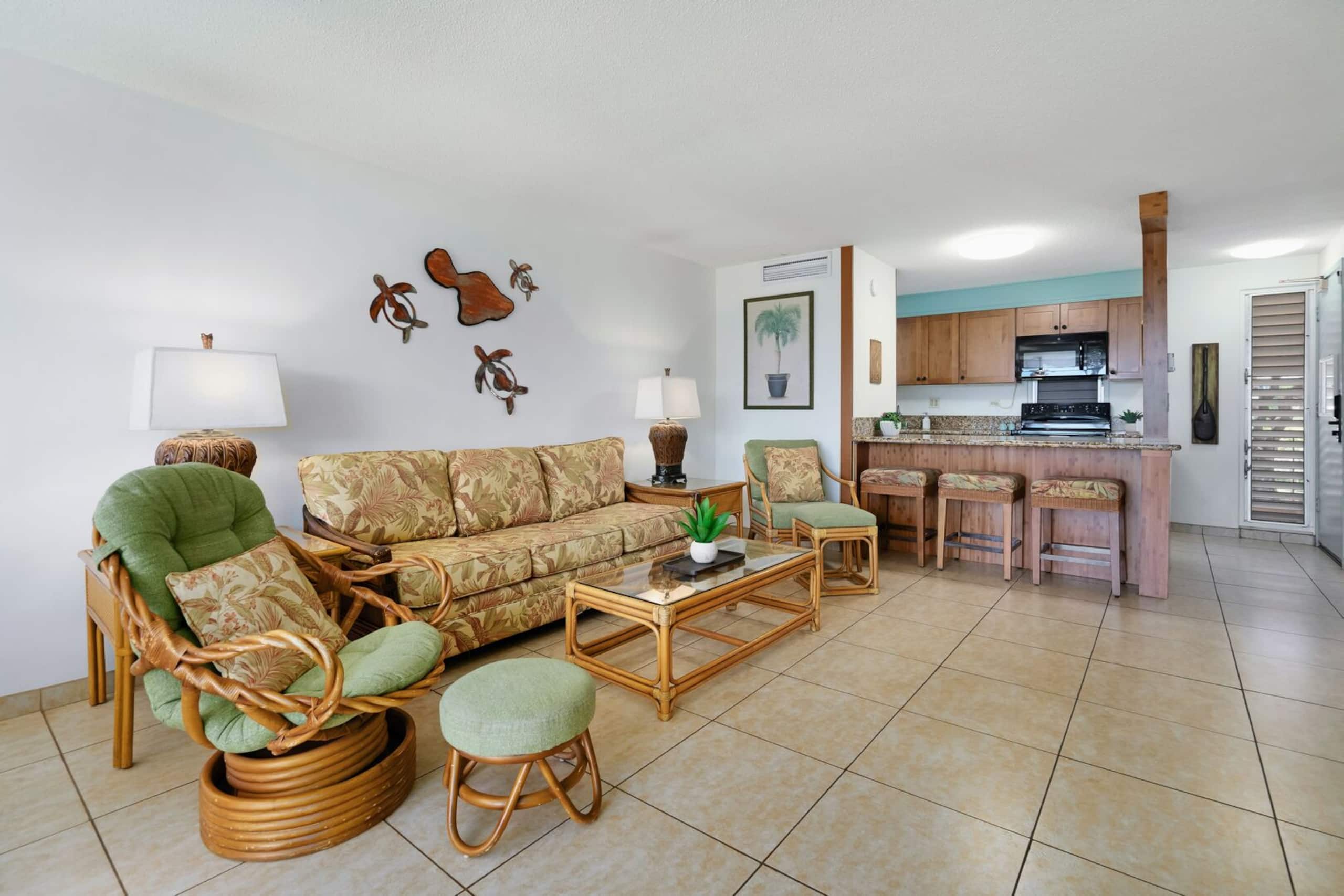 Beach Front 2 bedroom with Garden Views - Image 3