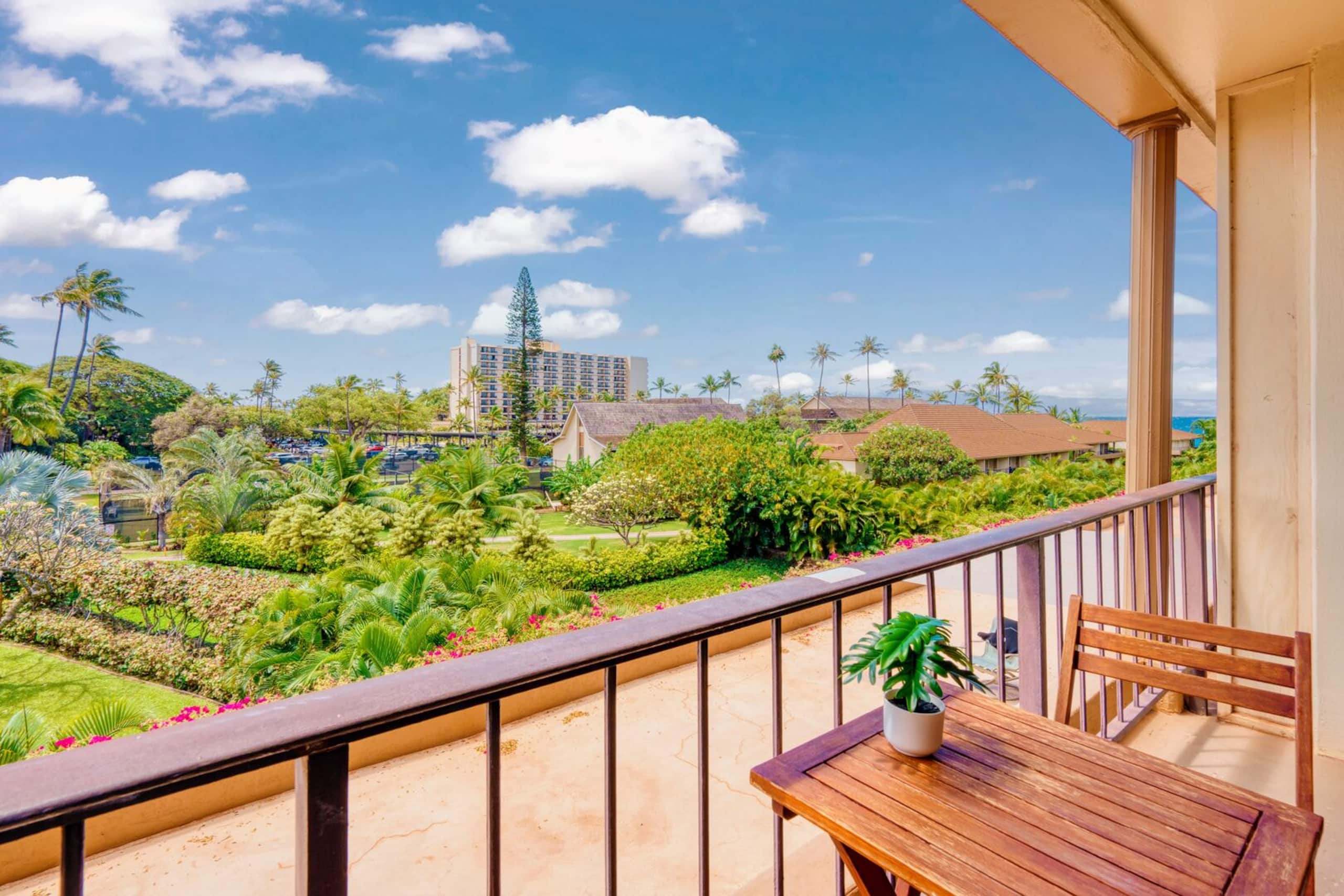 Beach Front 2 bedroom with Garden Views - Image 30