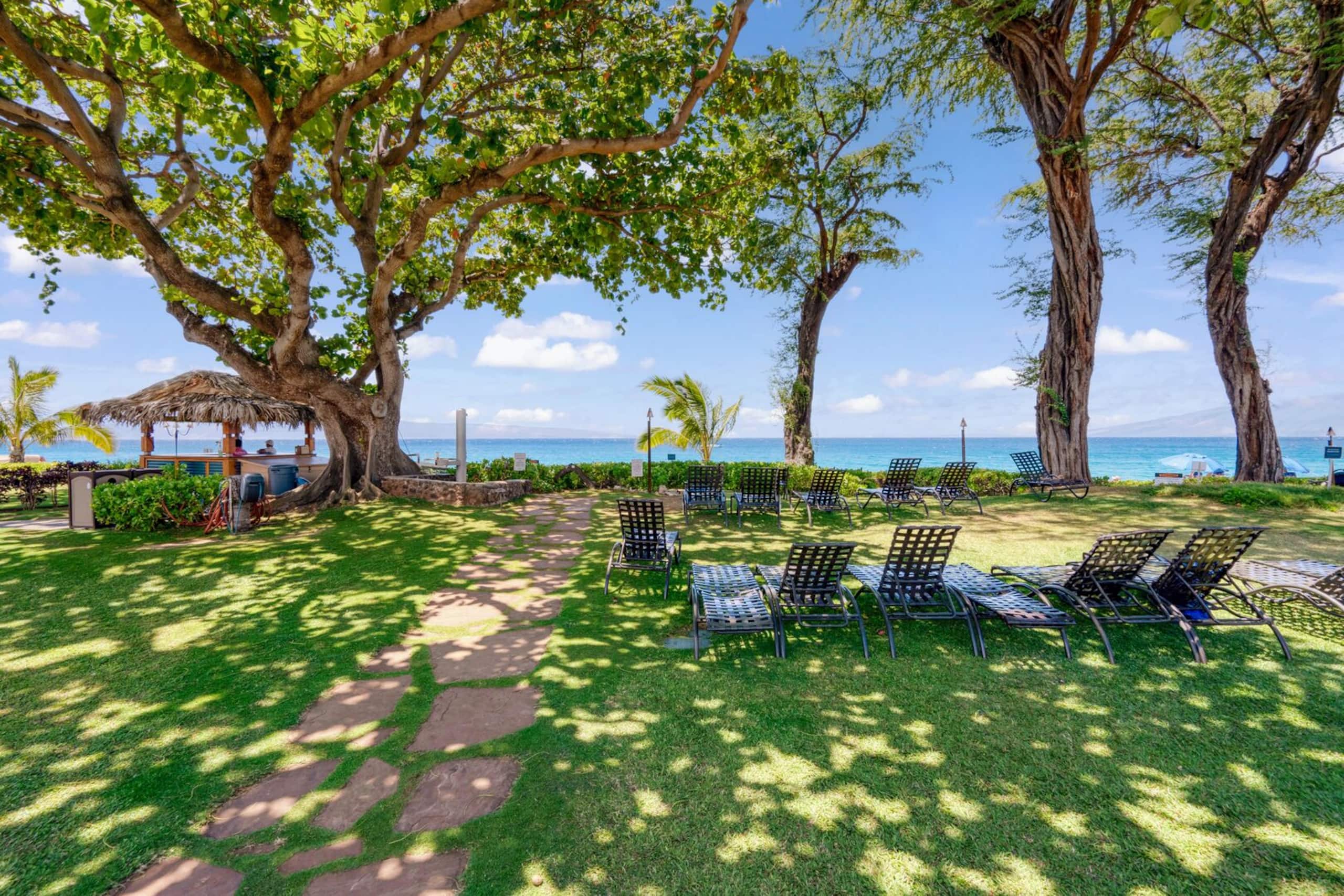 Beach Front 2 bedroom with Garden Views - Image 31