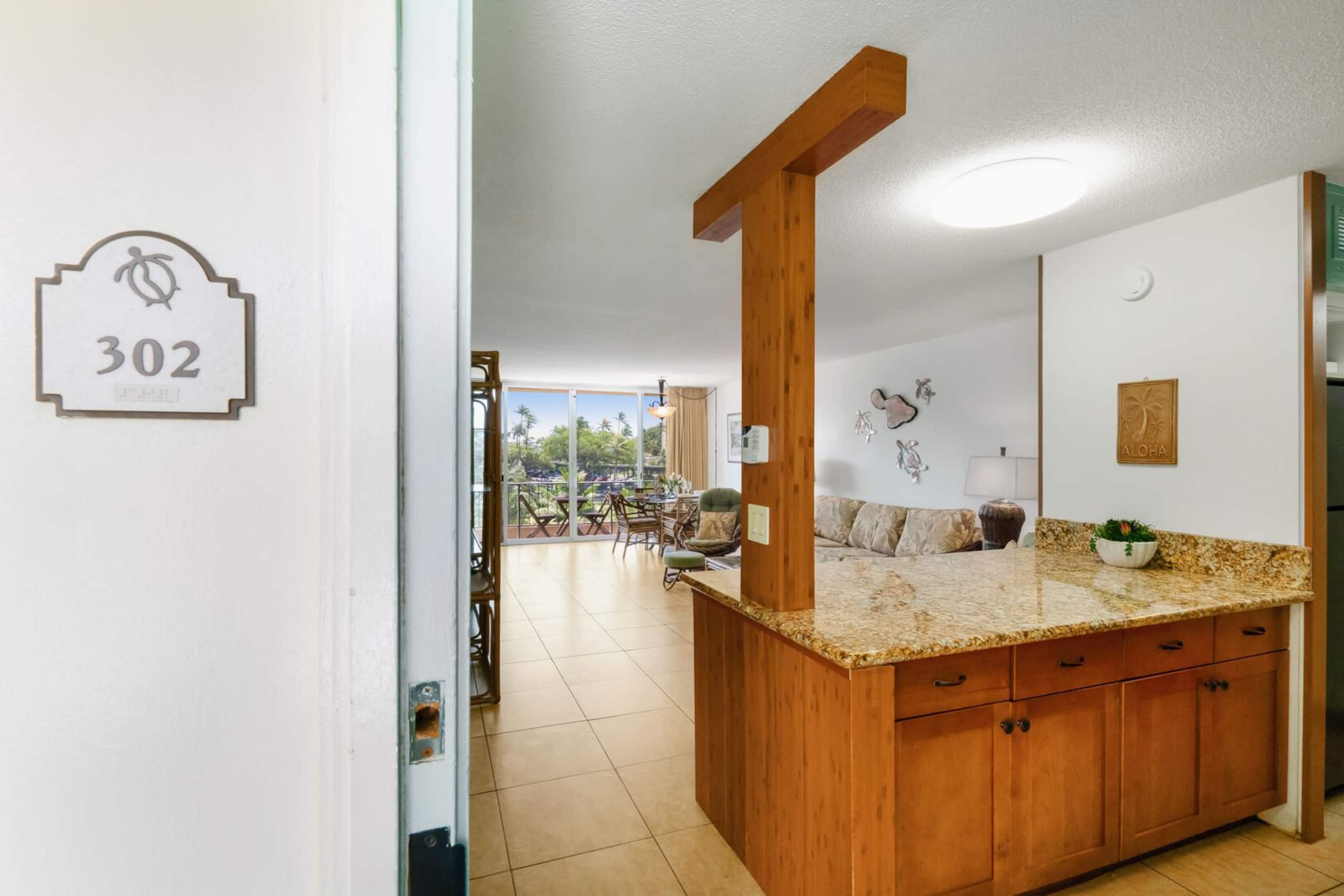 Beach Front 2 bedroom with Garden Views - Image 32