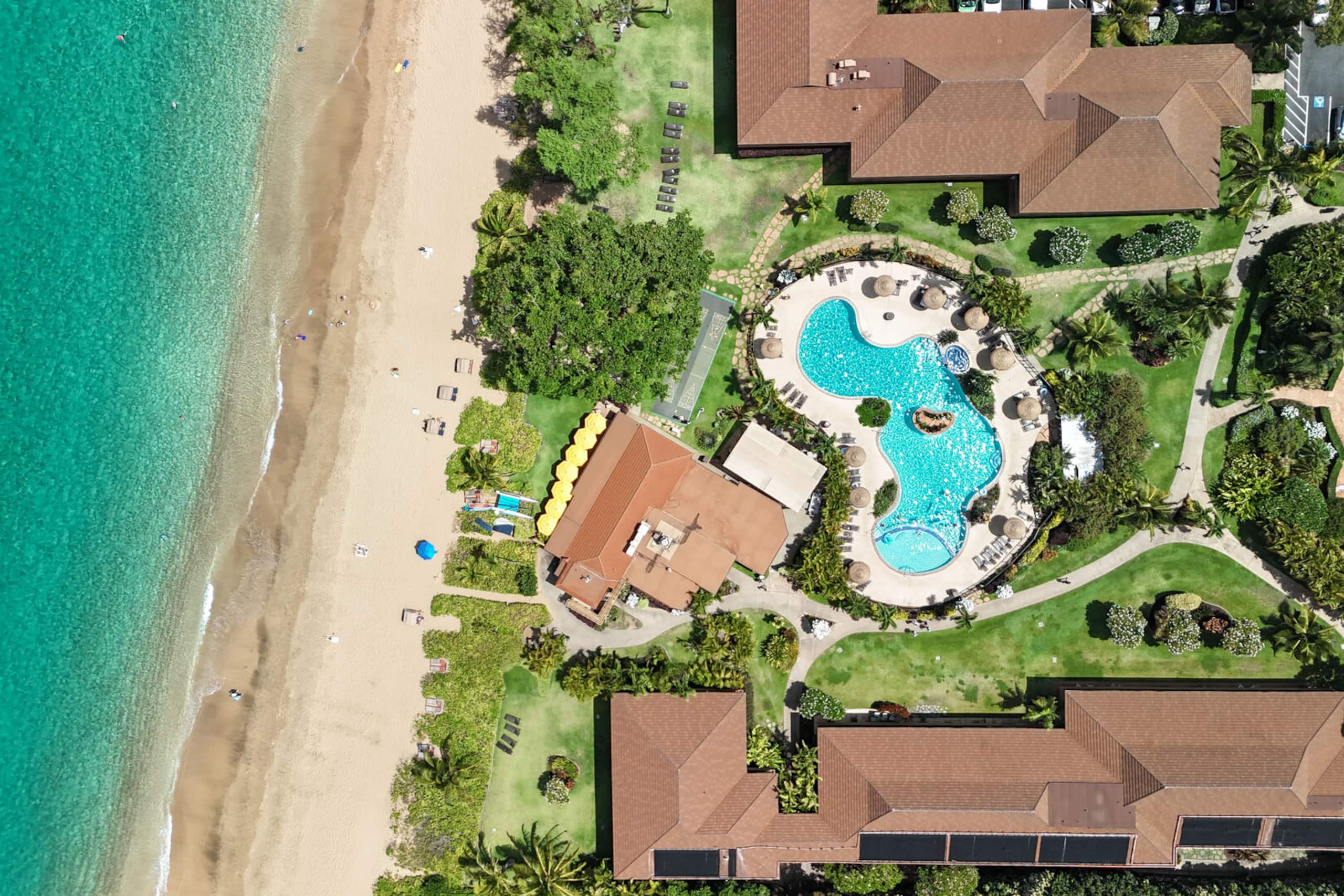 Beach Front 2 bedroom with Garden Views - Image 27