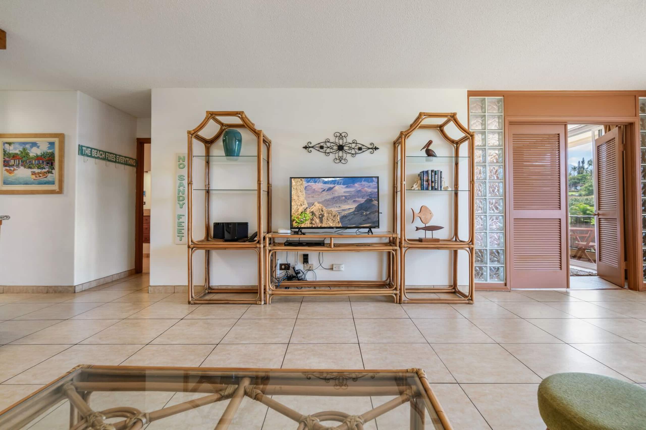 Beach Front 2 bedroom with Garden Views - Image 12