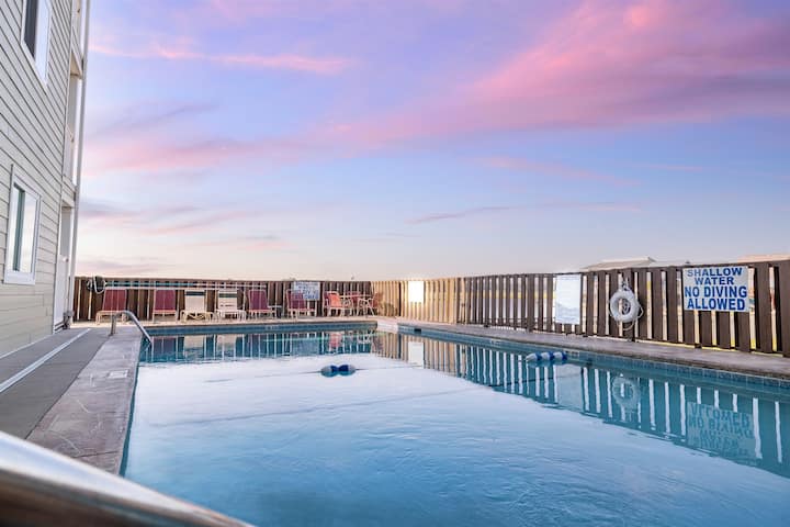 Ocean View Condo @Beach/cherry Grove Pier Sleeps 6 - North Myrtle Beach, SC