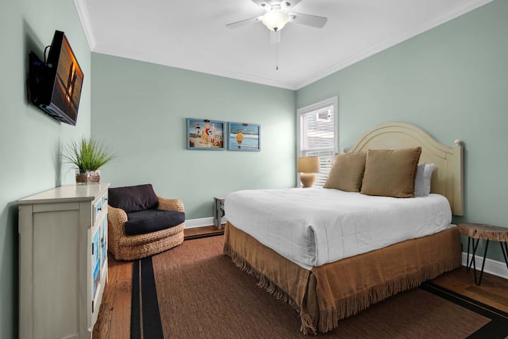 Სტუმრების საძინებელი ორადგილიანი საწოლით