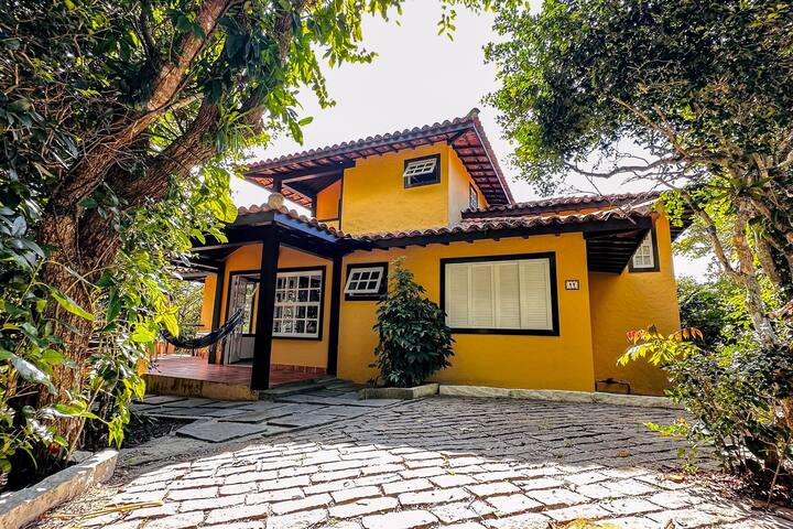 As anfitrias managed Airbnb listing 3