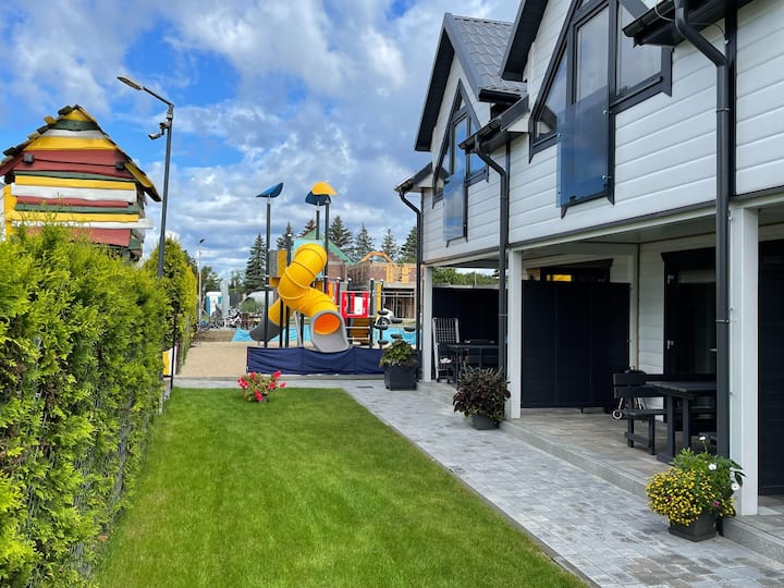 Maison De Vacances Avec Terrasse Et Sauna - Ustronie Morskie