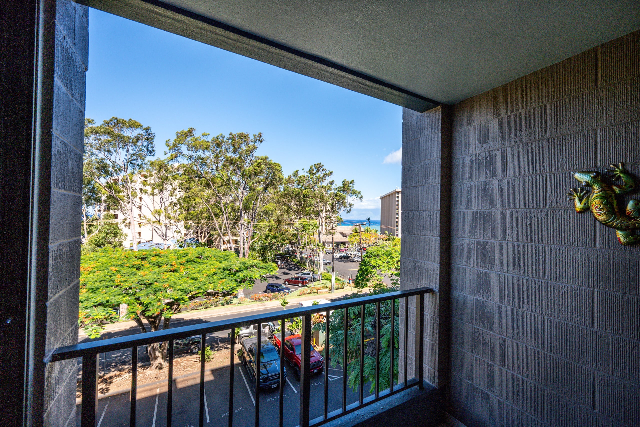 Condo in Lahaina · ★4.9 · 1 bedroom · 1 bed · 1 bath - Image 12