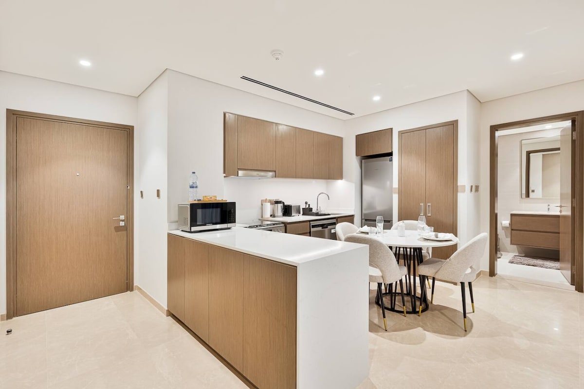 1-Bedroom Apartment · Grande Signature Residences 5