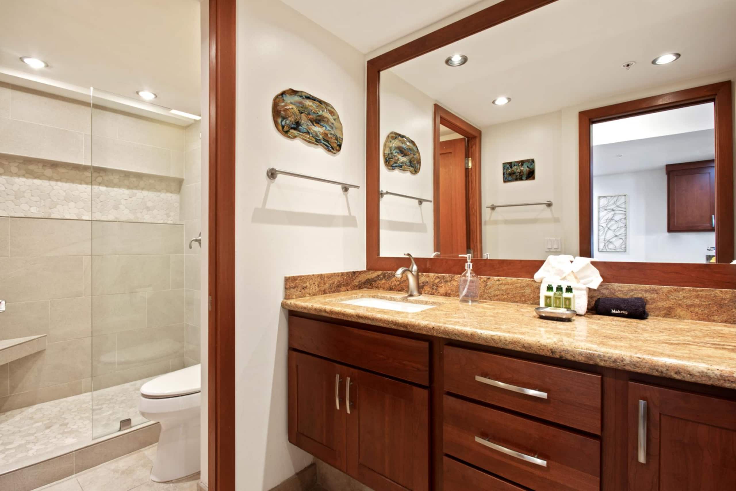 Condo in Lahaina · ★5.0 · 1 bedroom · 2 beds · 1 bath - Image 24