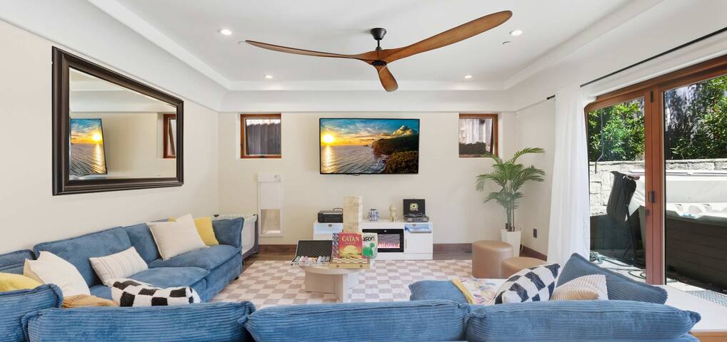 Castle Beach Retreat | Hot Tub, Pool Table, Games gallery image 3