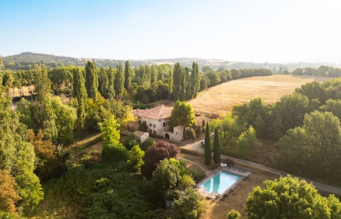 Mas de Thésée Pool 12 ha private