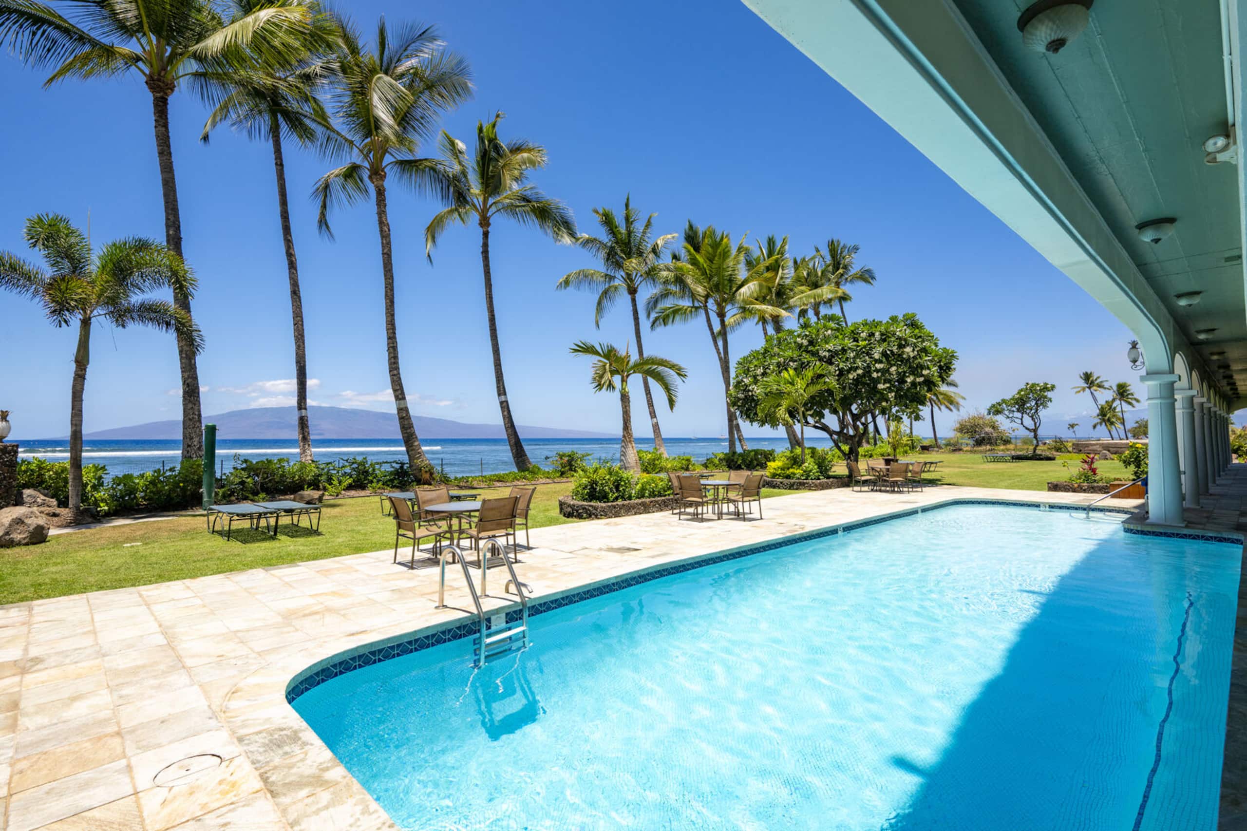 Relaxing Oceanfront Studio at Lahaina Shores - Image 21