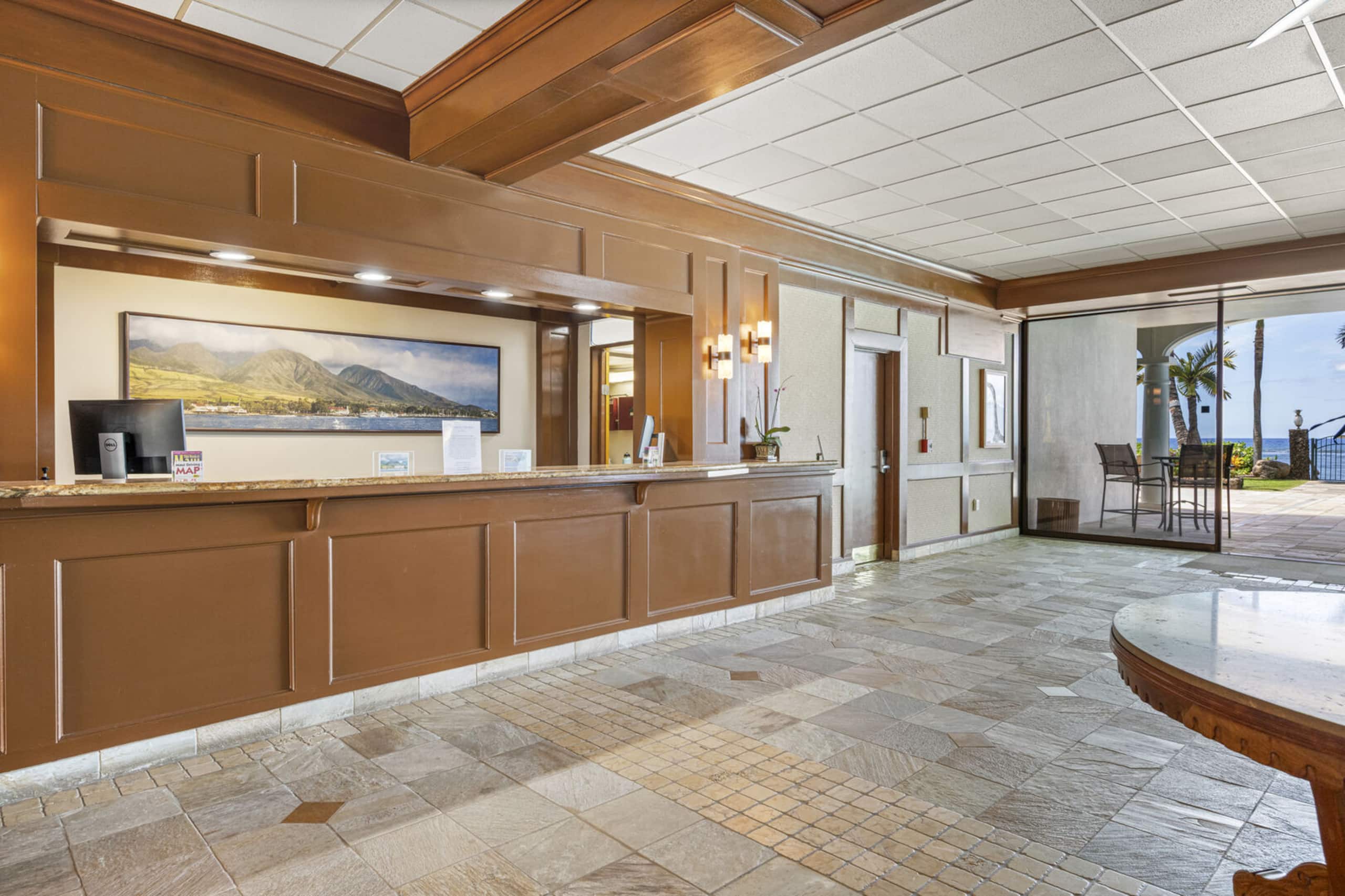 Relaxing Oceanfront Studio at Lahaina Shores - Image 18