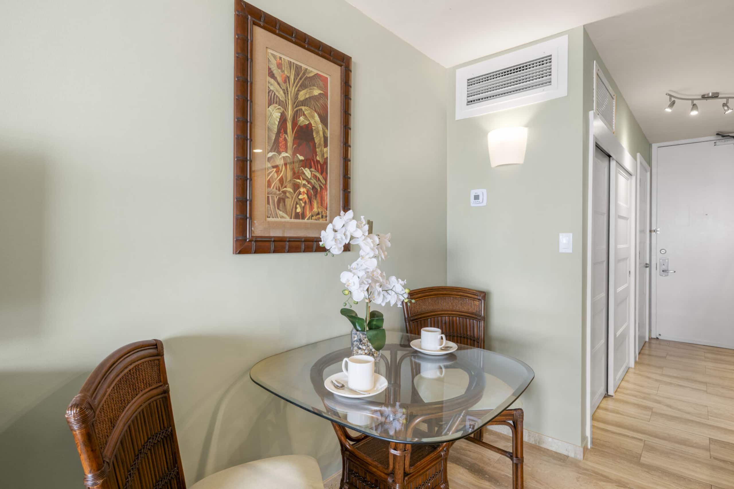 Relaxing Oceanfront Studio at Lahaina Shores - Image 9