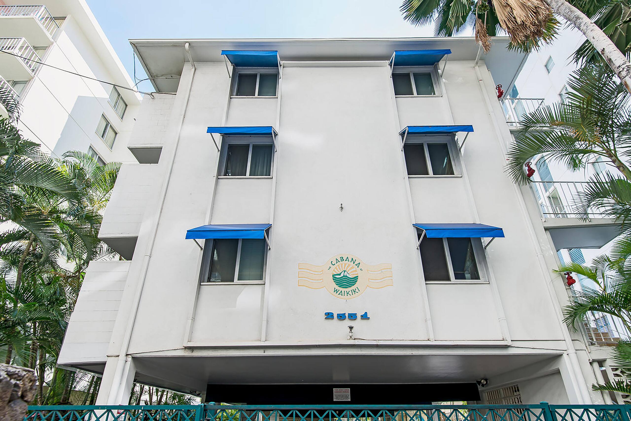 Tropical Family-Friend Condo Half a Block to Beach - Image 17