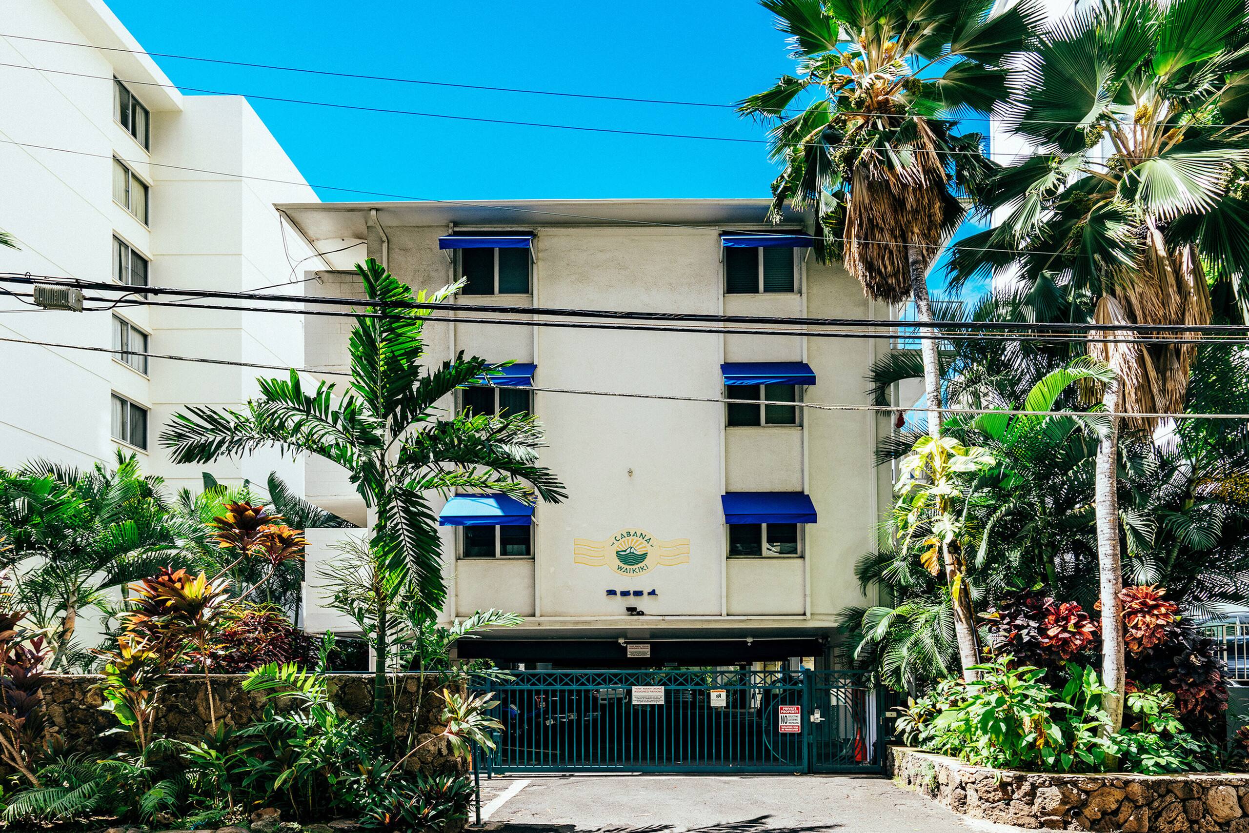 Tropical Family-Friend Condo Half a Block to Beach - Image 18