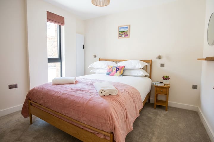 New! Apartment 2 Kings Toft - The Pink One! - York