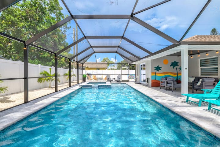 Brand New Pool Paradise | Put-put! Games! Fire Pit - Bradenton Beach