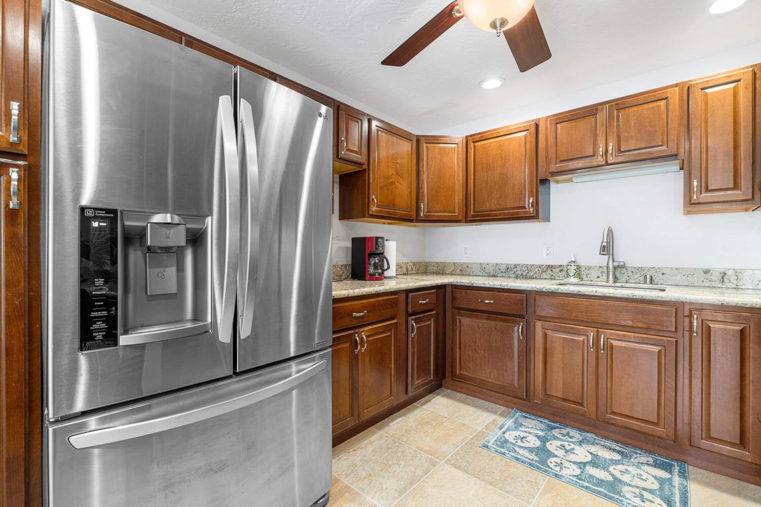 Condo in Kailua-Kona · ★5.0 · 2 bedrooms · 3 beds · 2 private baths - Image 10