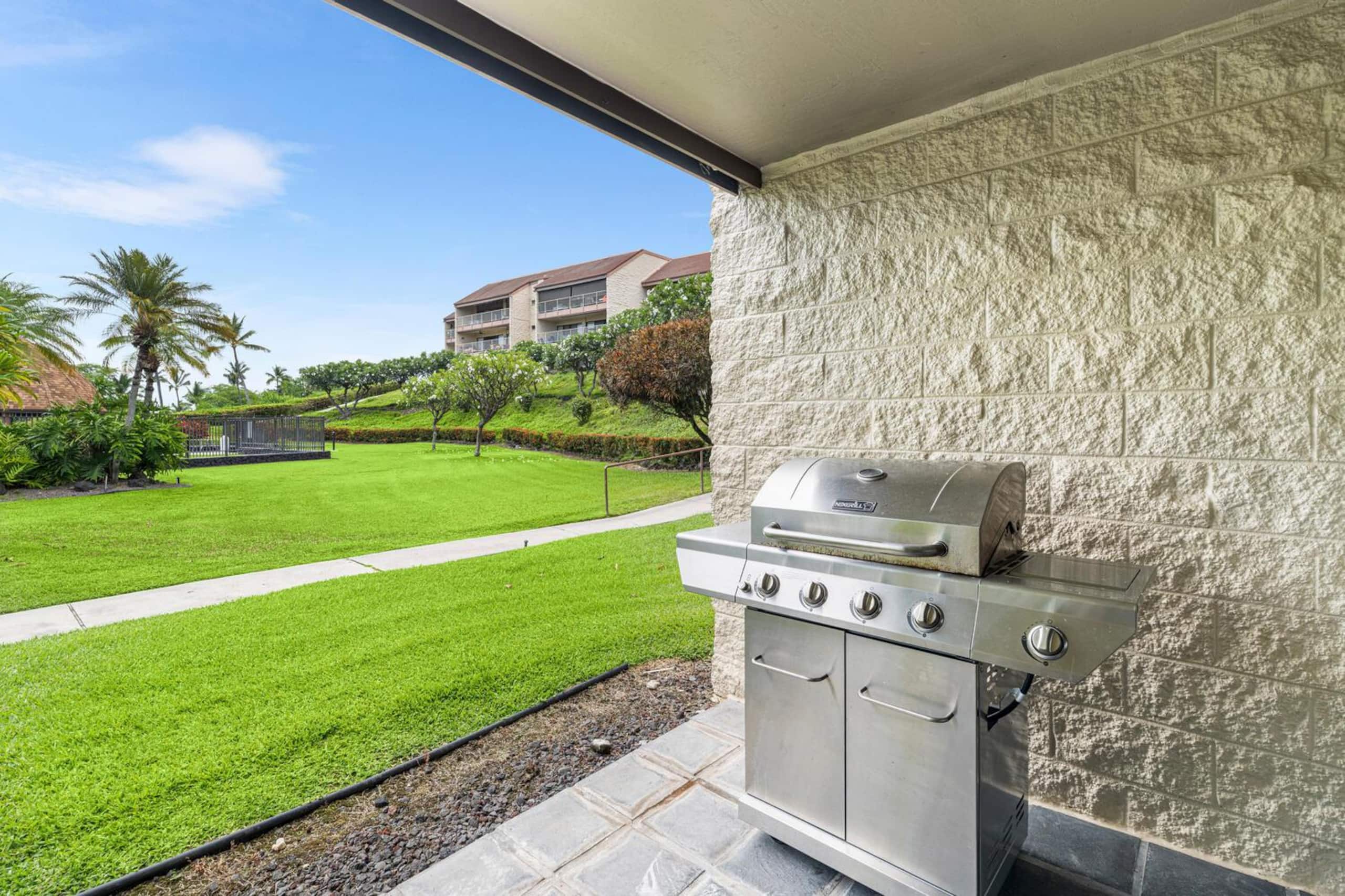 Condo in Kailua-Kona · ★5.0 · 2 bedrooms · 3 beds · 2 private baths - Image 3