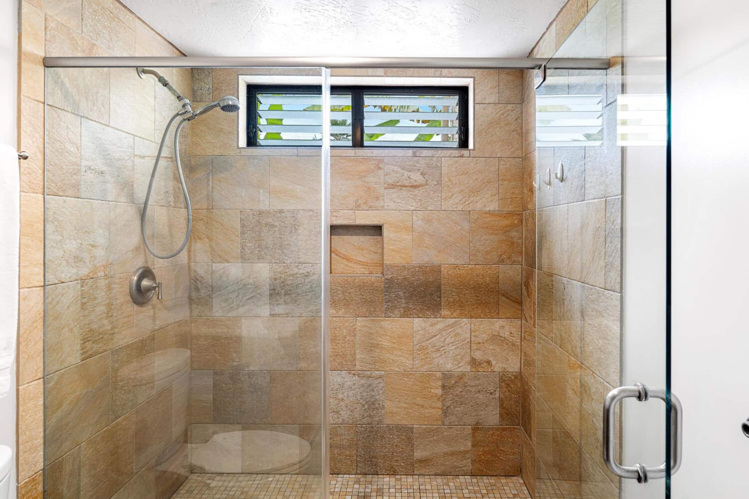 Condo in Kailua-Kona · ★5.0 · 2 bedrooms · 3 beds · 2 private baths - Image 17