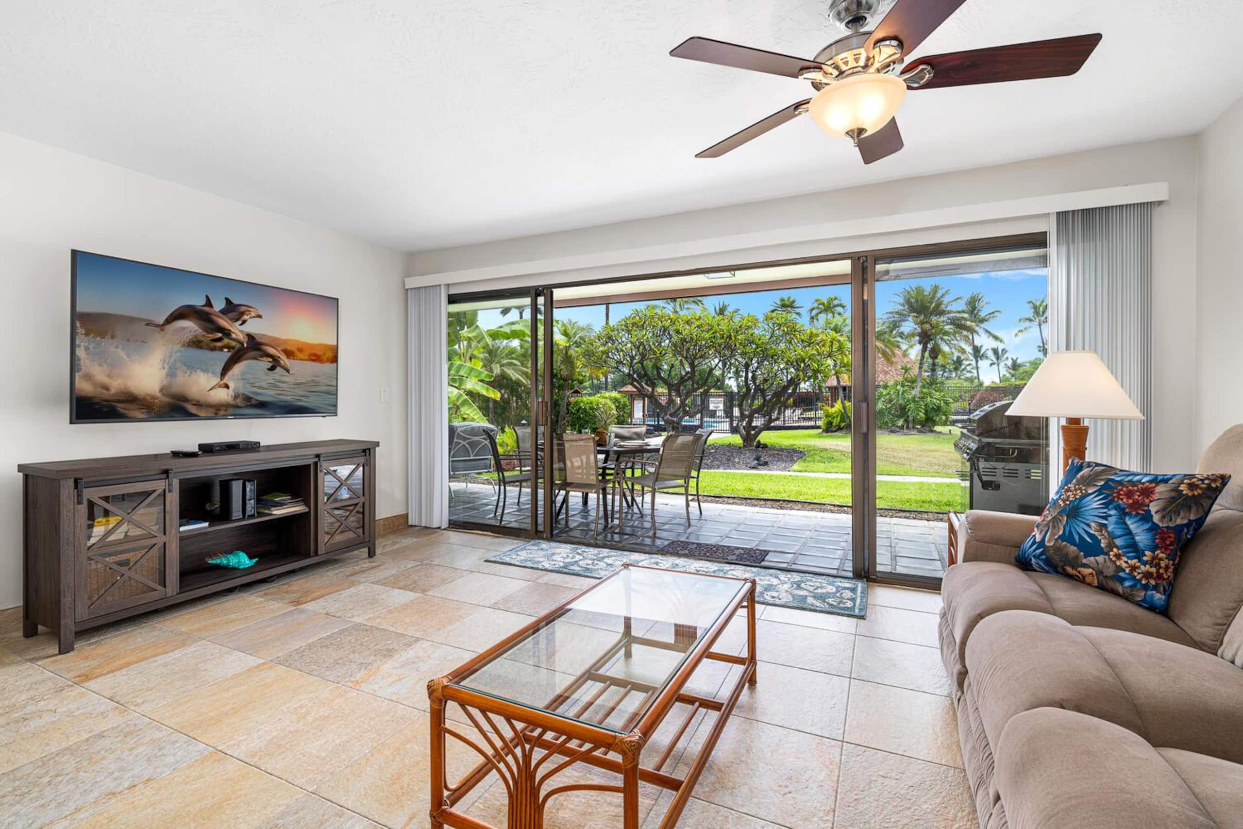 Condo in Kailua-Kona · ★5.0 · 2 bedrooms · 3 beds · 2 private baths - Image 5