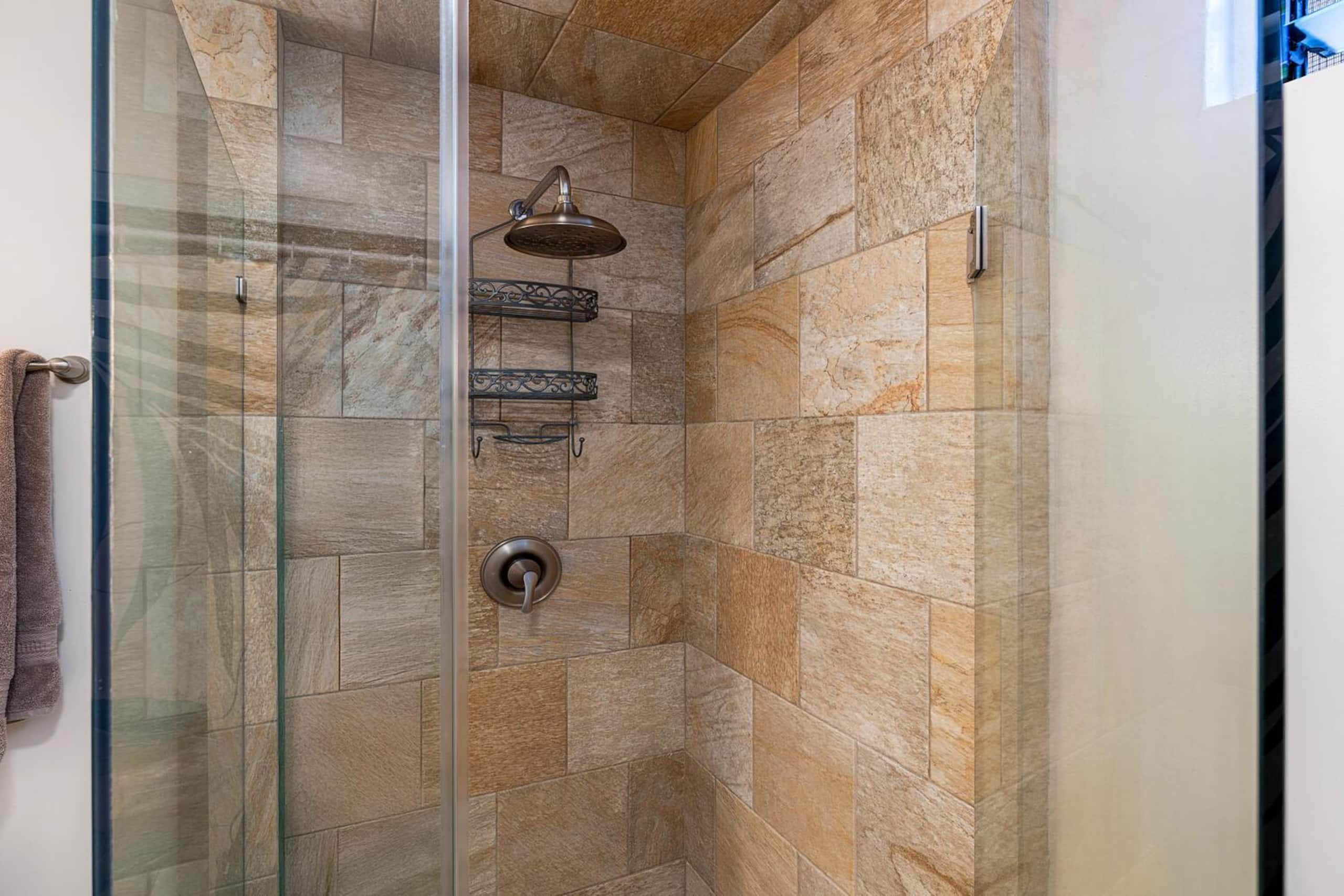 Condo in Kailua-Kona · ★5.0 · 2 bedrooms · 3 beds · 2 private baths - Image 23