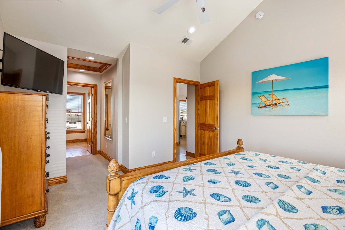 Master King de nivel superior con baño privado