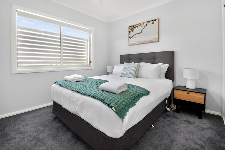 卧室4 -标准双人床