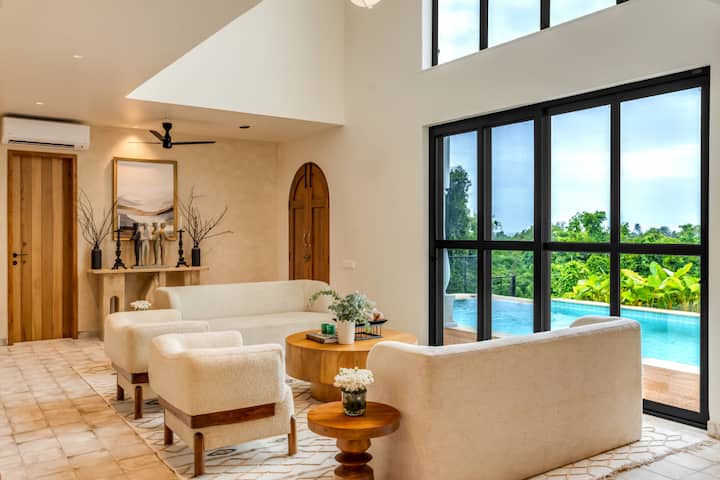 Rooms: Living room