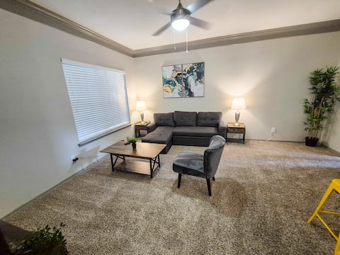 Top Airbnb: Beautiful 1BR Next to The Domain 1554 in North Burnet
