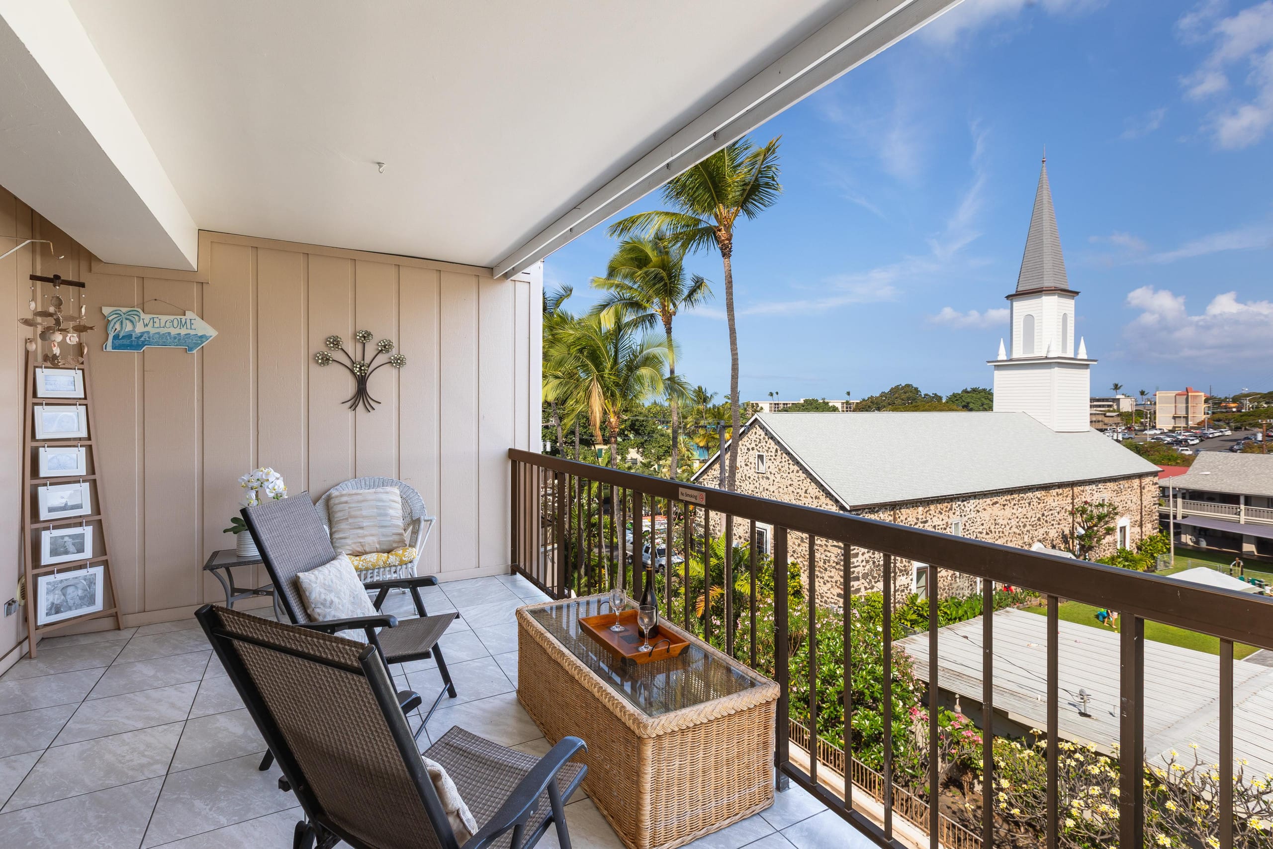 Condo in Kailua-Kona · ★4.73 · 1 bedroom · 2 beds · 1 private bath - Image 2