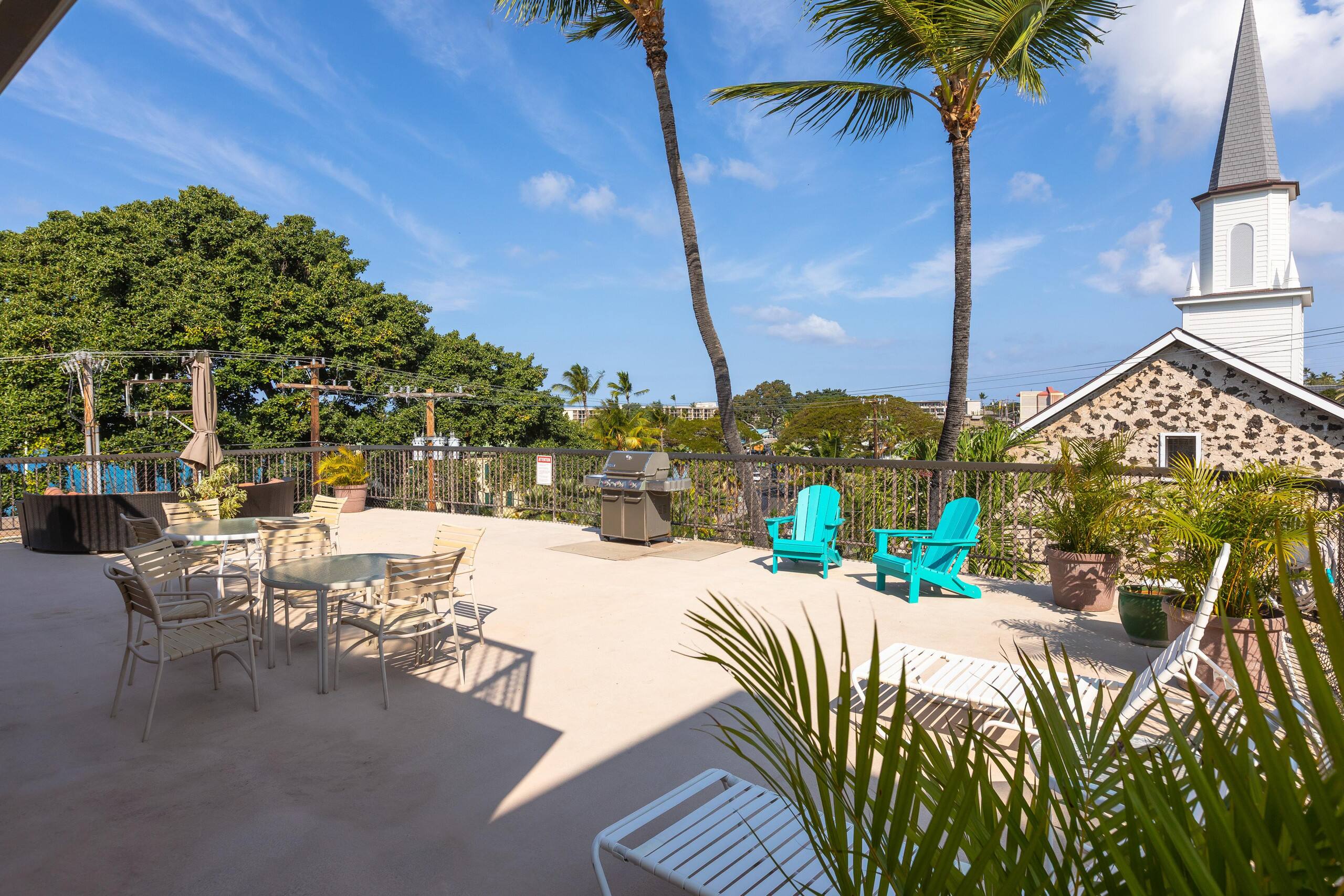 Condo in Kailua-Kona · ★4.73 · 1 bedroom · 2 beds · 1 private bath - Image 25