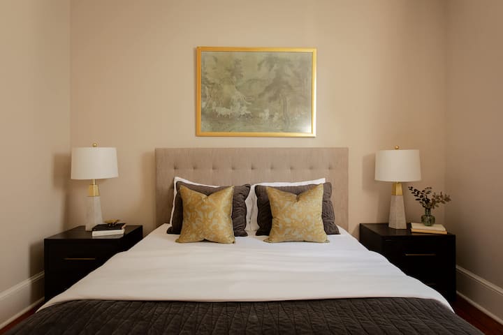 Спалня 3 | Двойно легло | Горен етаж | Достъп до коридора