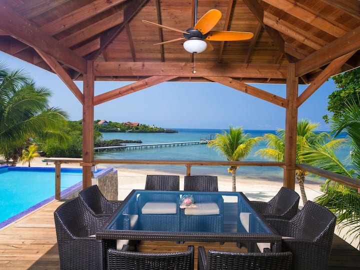Snorkel from your own Private Beach/Infinity Pool/ Villas for Rent in Roatan, Bay Islands