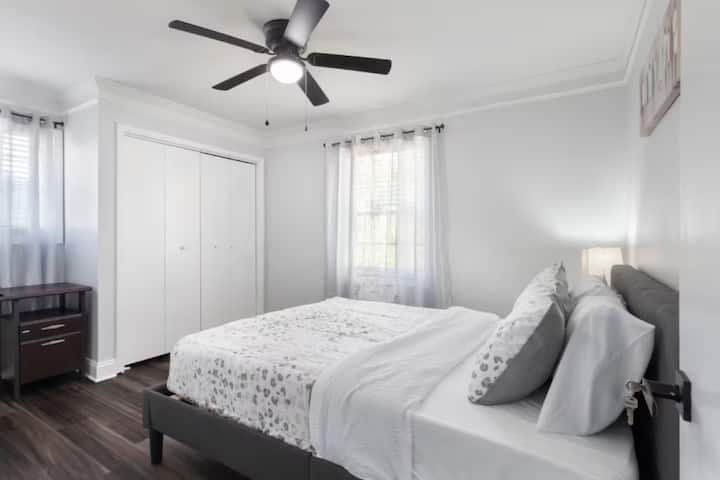 3cee03e3-9c8f-41de-88d3-eb9abdcc4131