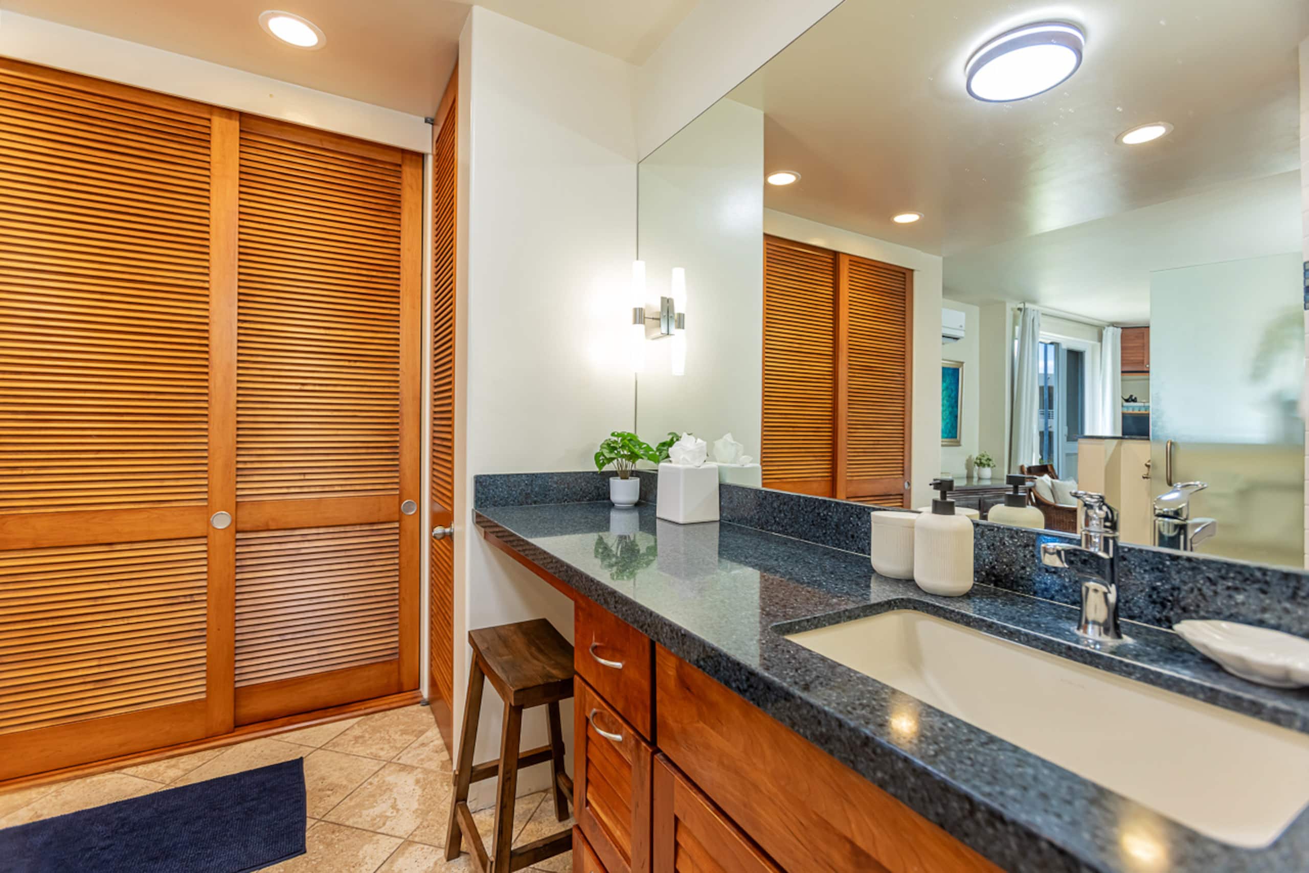 Condo in Kihei · ★5.0 · 2 bedrooms · 4 beds · 2 private baths - Image 25