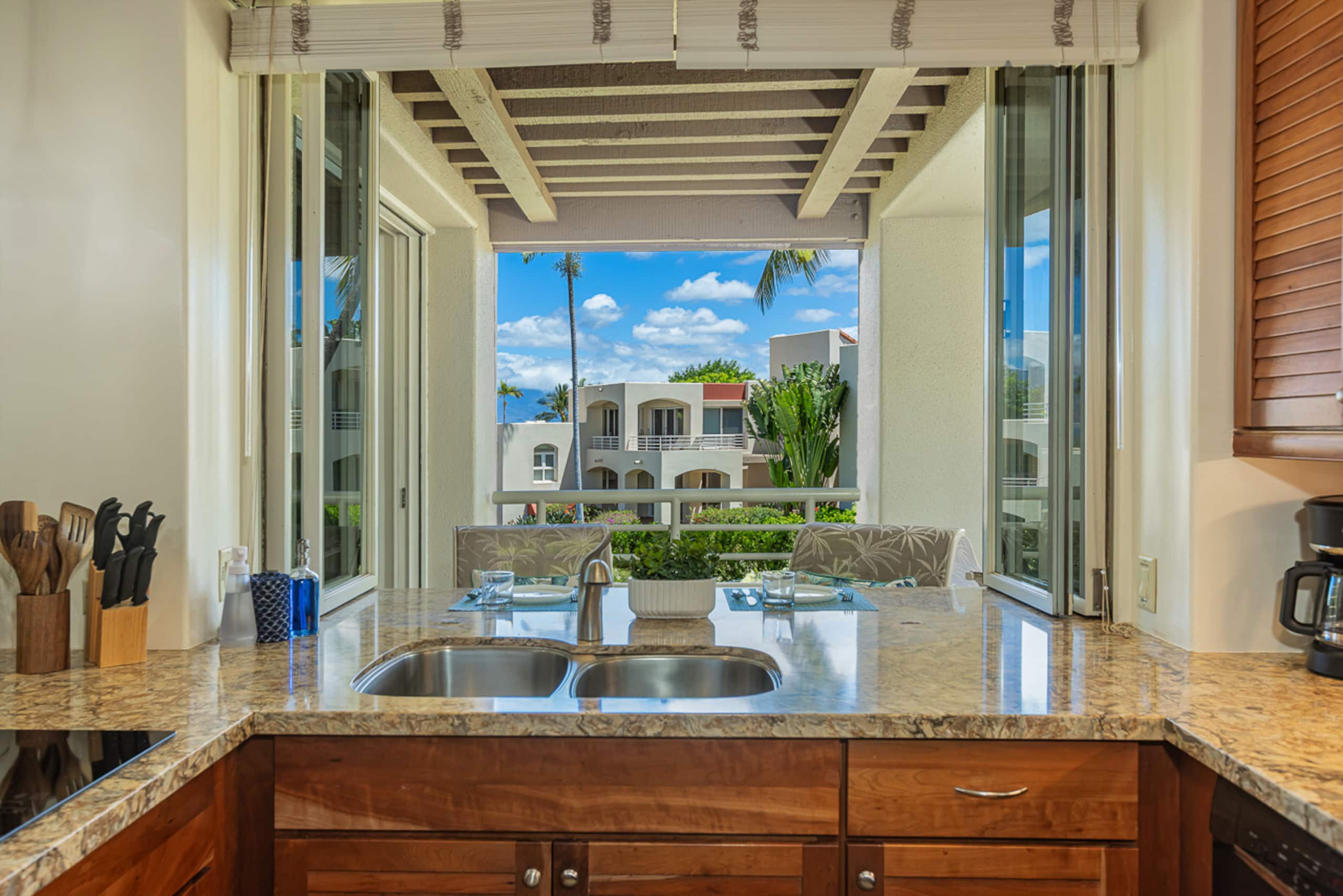 Condo in Kihei · ★5.0 · 2 bedrooms · 4 beds · 2 private baths - Image 13