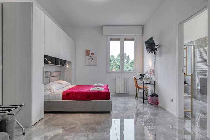 Grand 6br Central Apartment | 4 Baths & 1 Parking - Bolonia