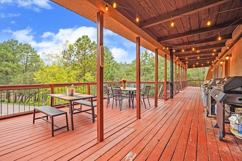 Airy Alto Escape w/ Deck, Games & Views