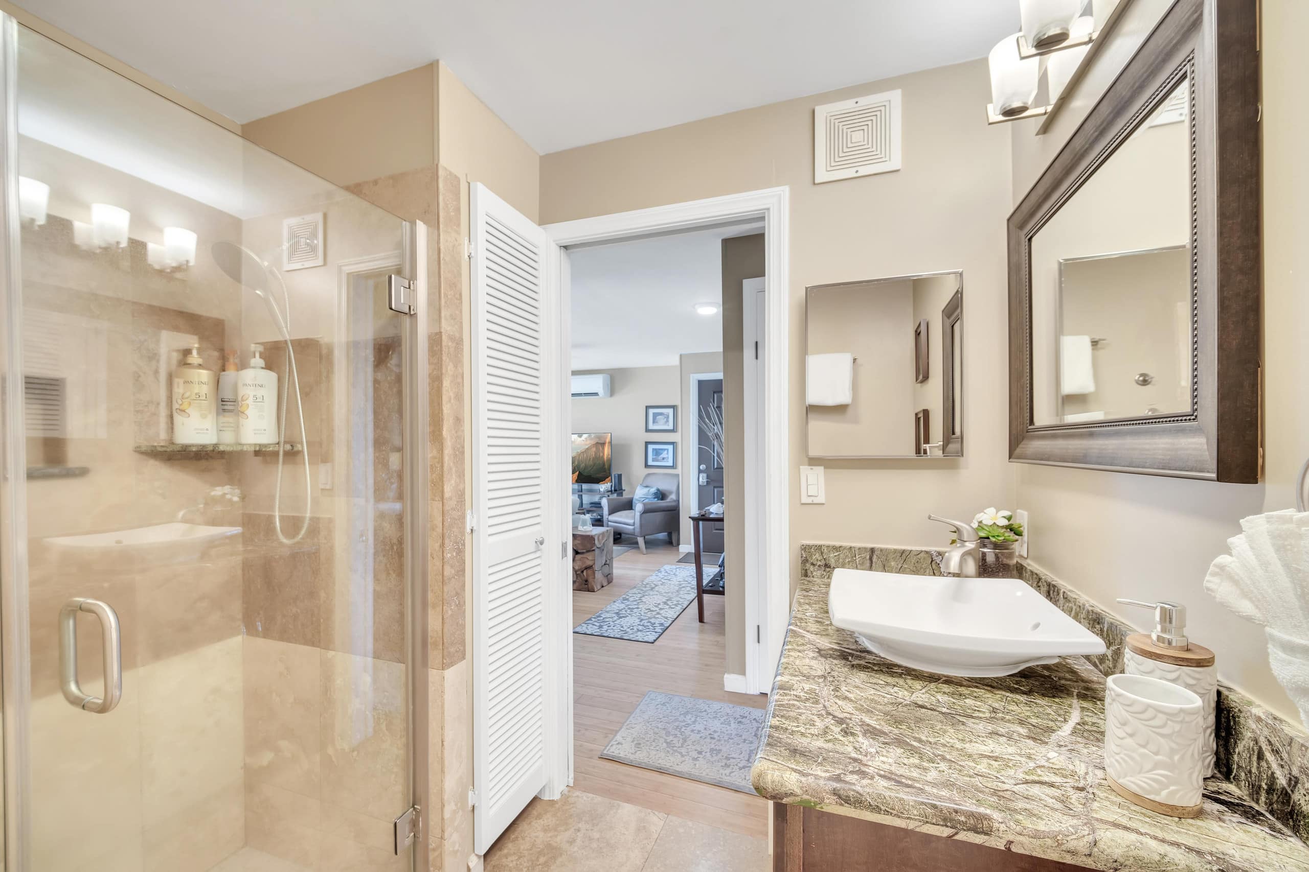 Condo in Koloa · ★4.5 · 2 bedrooms · 2 beds · 1 shared bath - Image 17