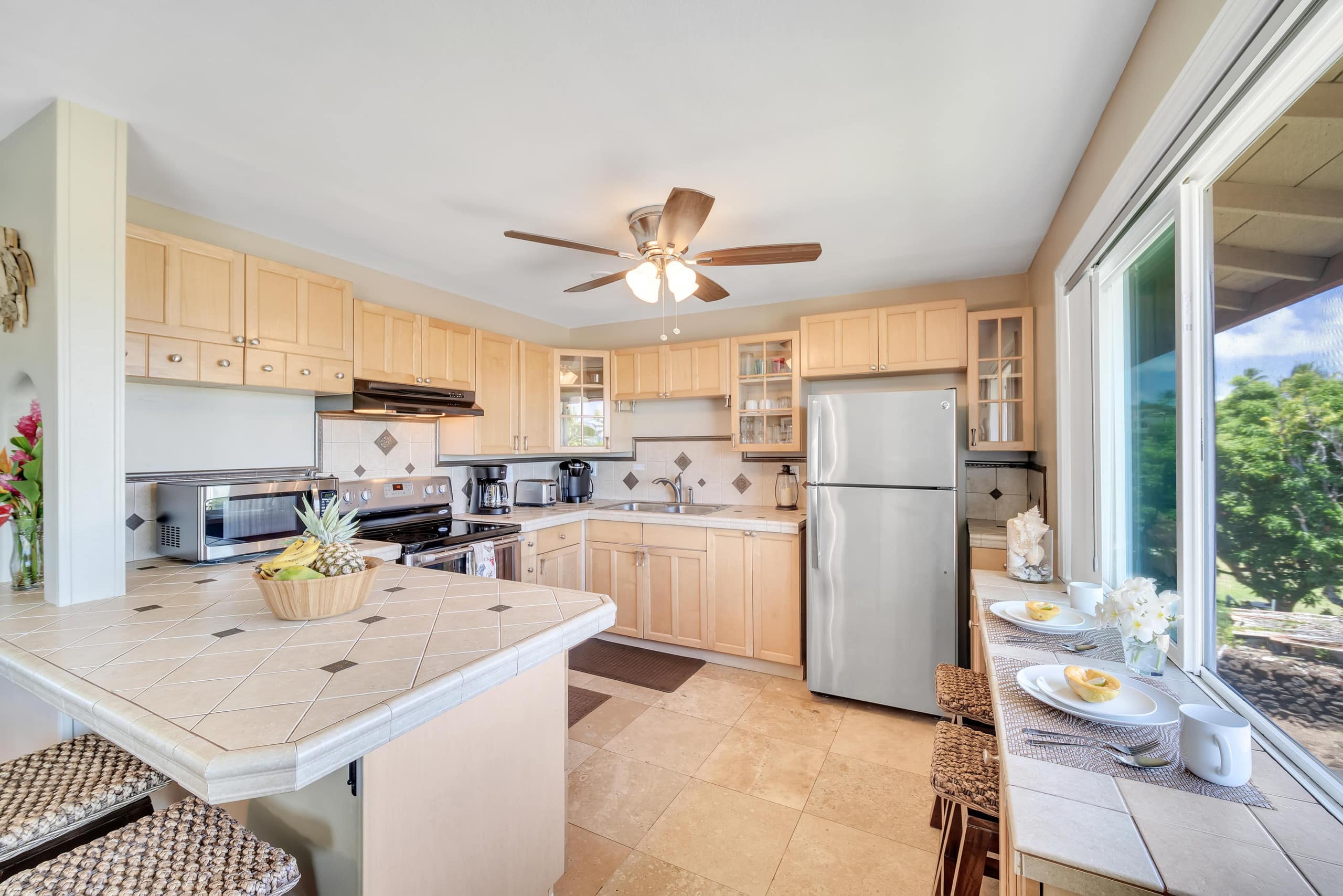 Condo in Koloa · ★4.5 · 2 bedrooms · 2 beds · 1 shared bath - Image 10