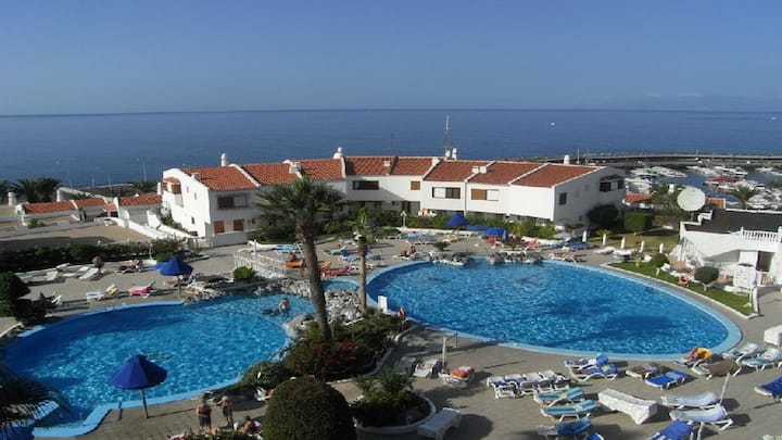 Spacious 3-bedroom Beach Bungalow - Costa Adeje