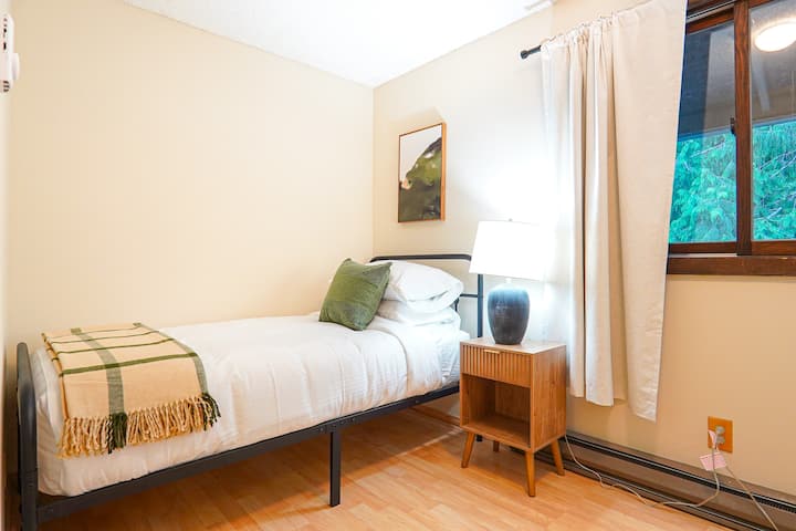 Dvojlôžková spálňa s oddelenými lôžkami. 