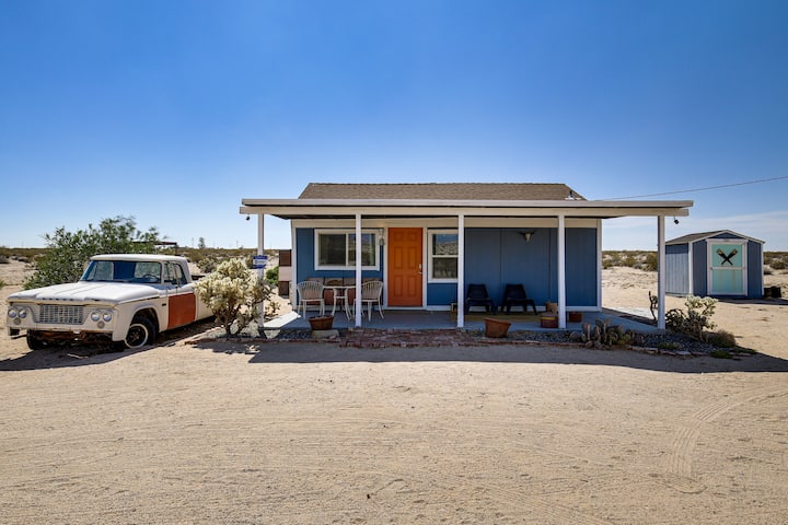 Boho Bungalow W/ Hot Tub: 16 Mi To Joshua Tree Np - Twentynine Palms, CA