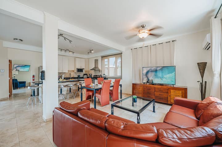 Colonial 6br Villa | Pool+ocean View | Palm Beach - Aruba