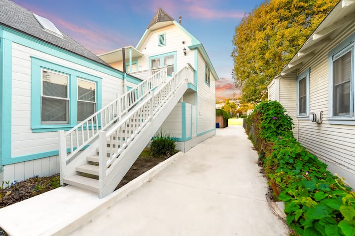 Walk To Beach! Clean & Super Comfy, Great Location - Ventura, CA