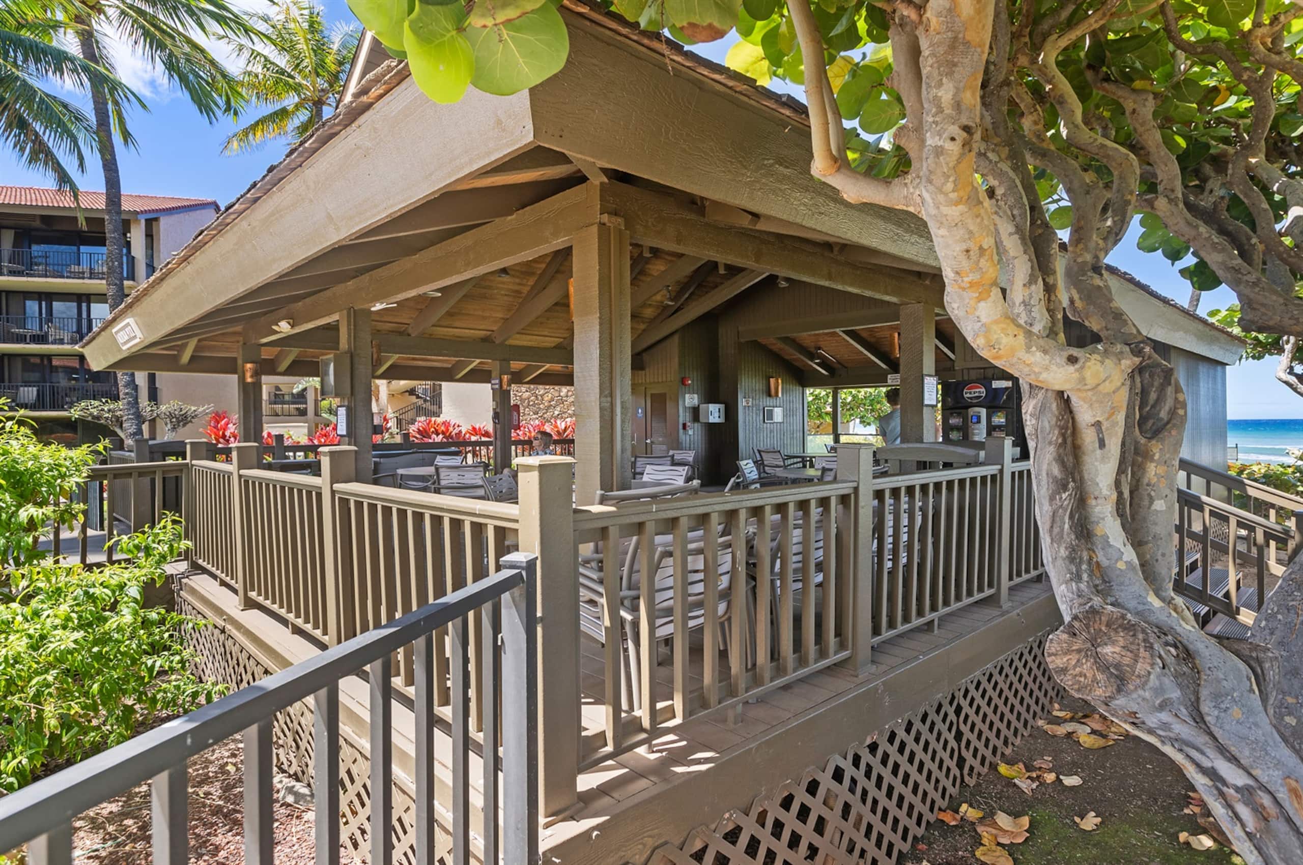 Condo in Lahaina · ★4.8 · 1 bedroom · 2 beds · 1 private bath - Image 32